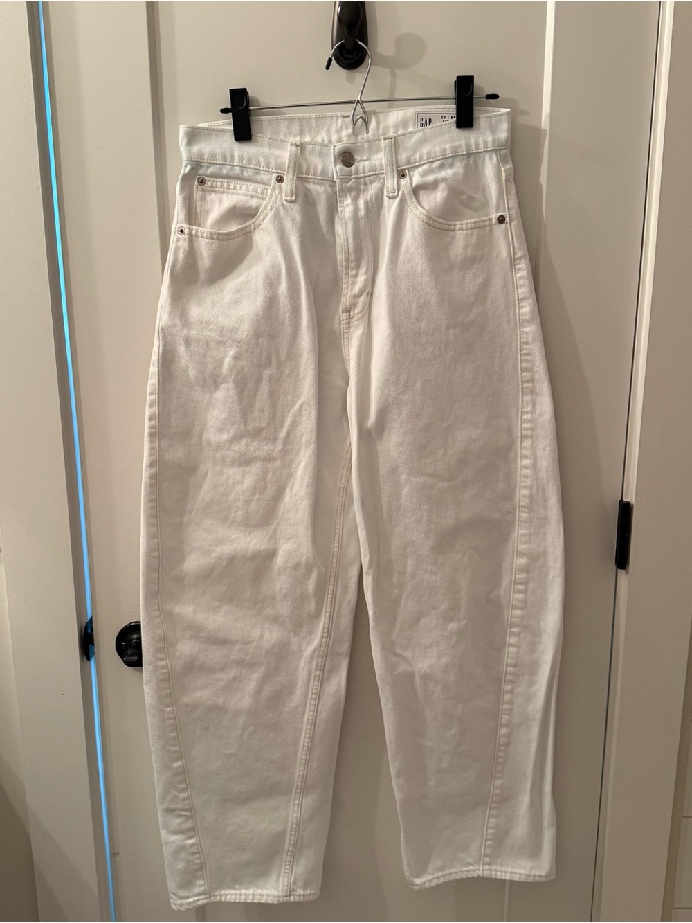 Gap High Rise Barrel Jeans